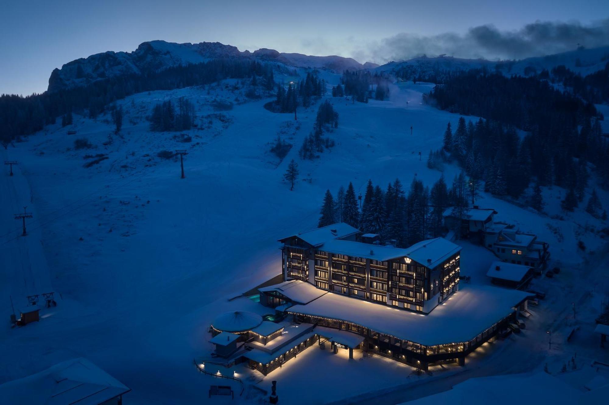 Hotel Wulfenia 4S - Adults Only Зоненалпе Насфелд Екстериор снимка